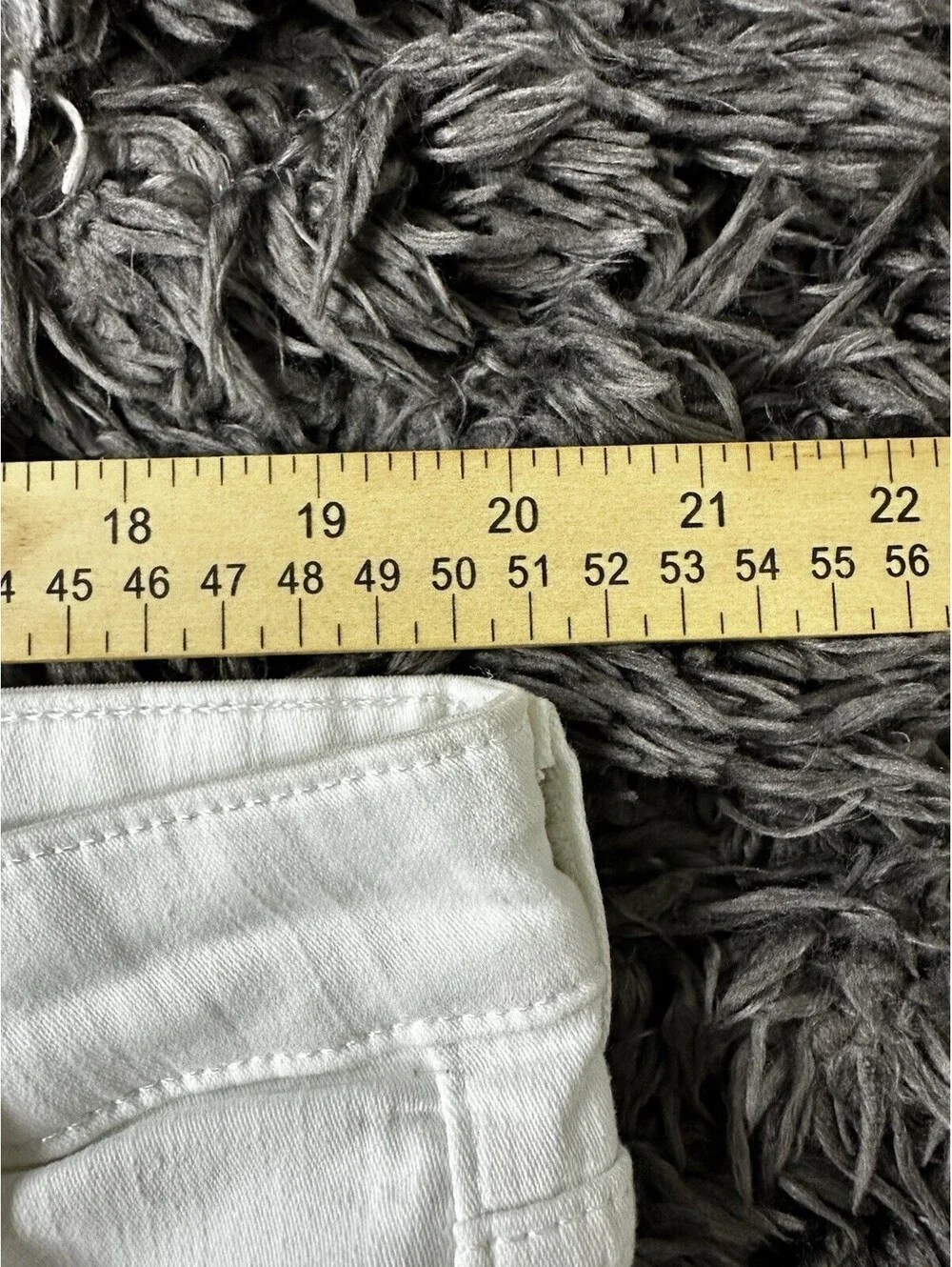NWT Old Navy Women Size 18 White High Rise Capri Secret Smooth Pockets Denim